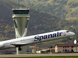 Archovn snmek z ervence 2007. Stejn typ letadla dnes havaroval na madridskm letiti.